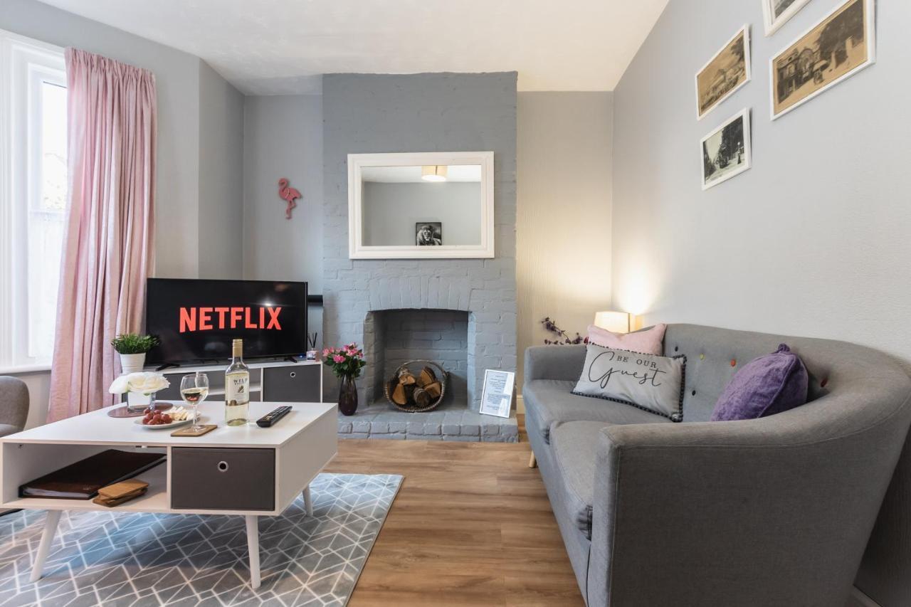 3-Bedroom House L Fast Wi-Fi L Garden L Newly Decorated L Close To Shops And Restaurants Bournemouth Esterno foto