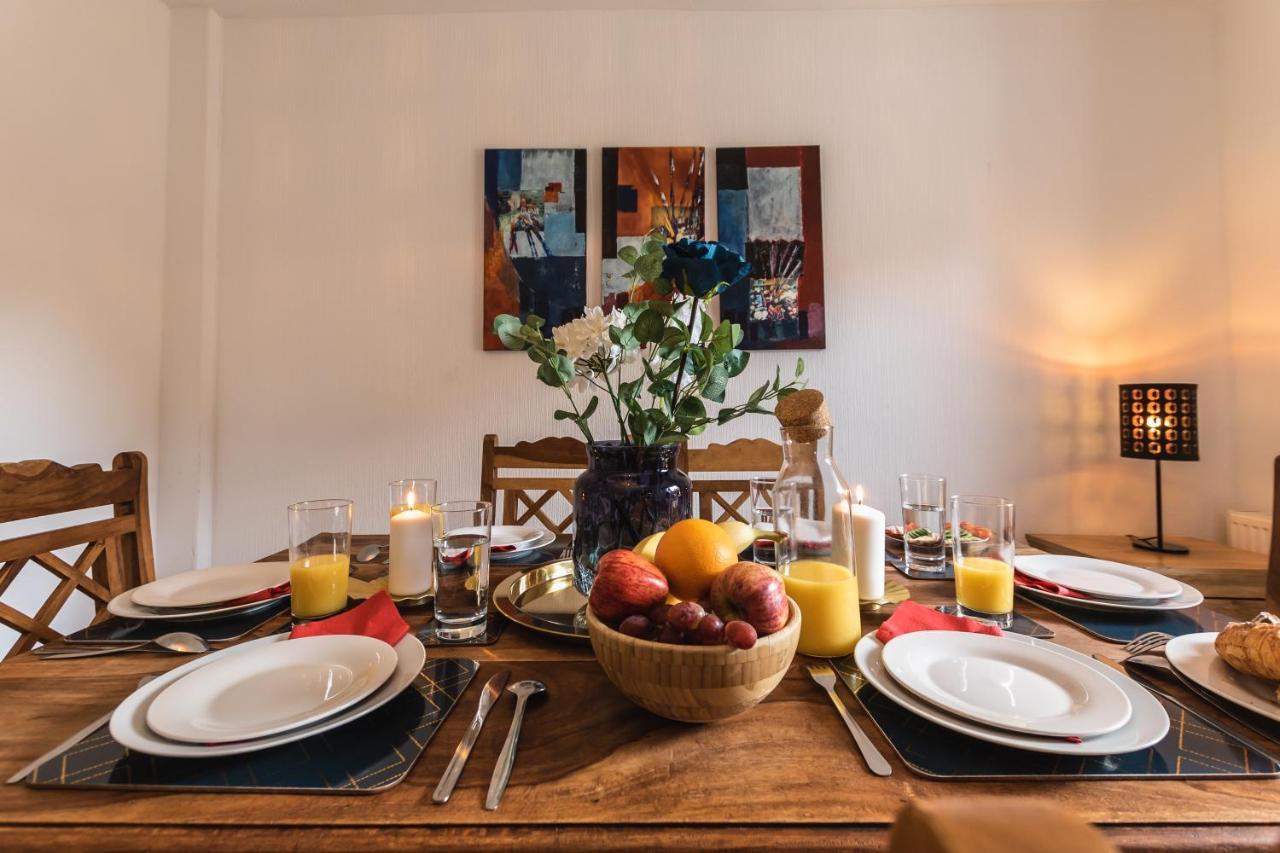 3-Bedroom House L Fast Wi-Fi L Garden L Newly Decorated L Close To Shops And Restaurants Bournemouth Esterno foto